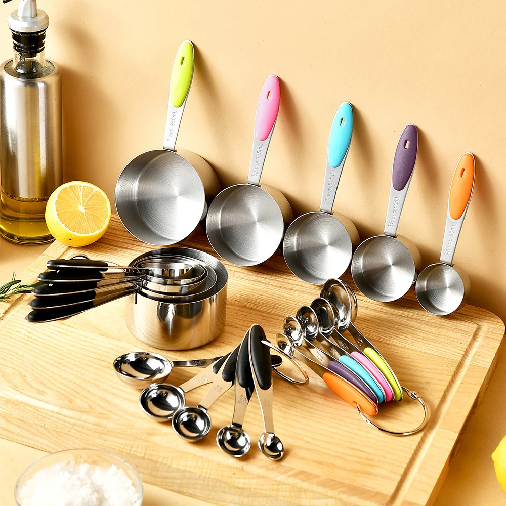 Ensemble de tasses et cuillère - Kitchen Gadgets List avis et prix