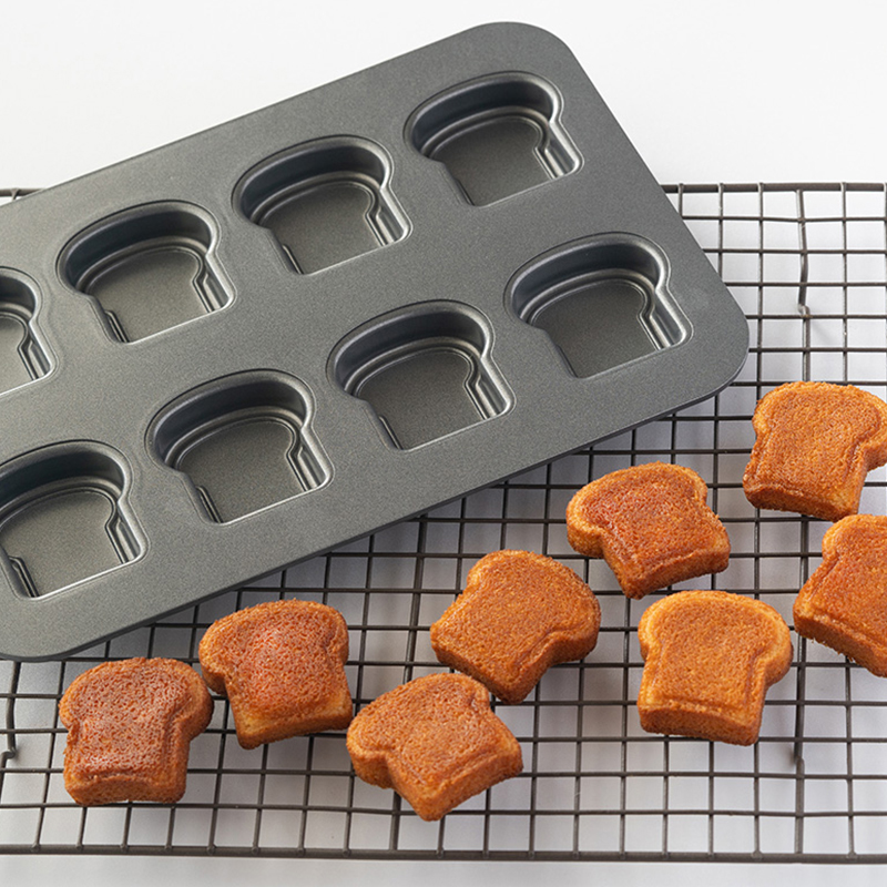 Moule à gâteau en acier au car - Kitchen Gadgets And Accessories avis et prix