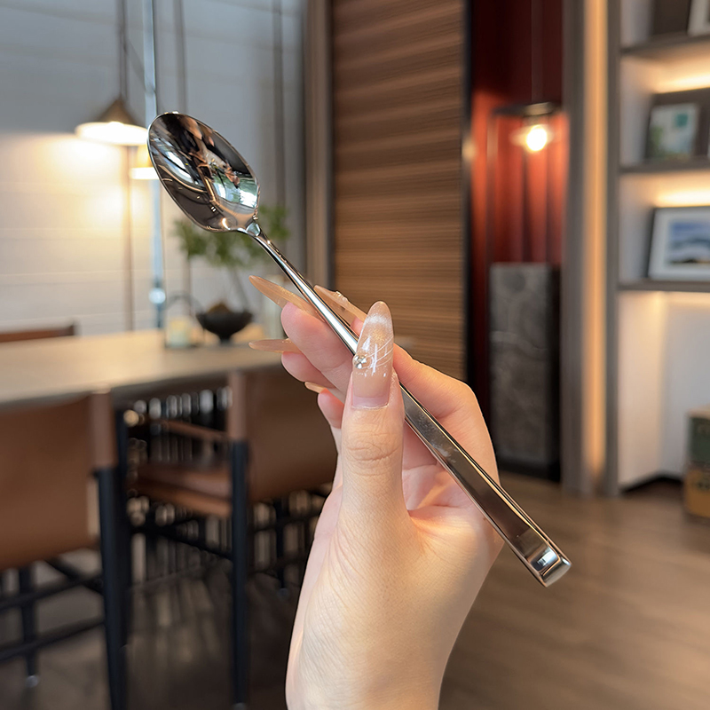 Cuillère coréenne en acier ino - Korean Kitchen Gadgets avis et prix