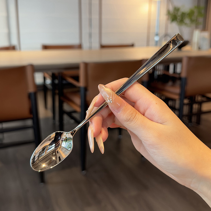 Cuillère coréenne en acier ino - Korean Kitchen Gadgets avis et prix